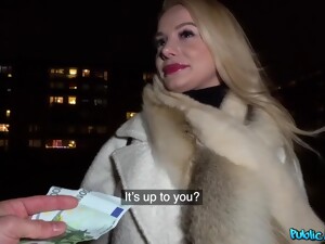Paying Russian Chick Elizabeth Romanova For Cash