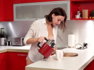 Watch Sexy Amateur Oxana Playing With Her Pussy In The Kitchen