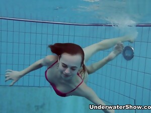 Anna Netrebko Video - UnderwaterShow