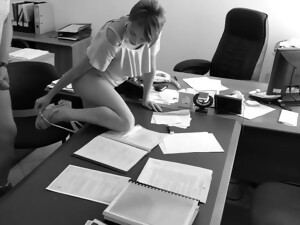 Cam Caught Co-workers Fucking In The Office Satisying Themselves