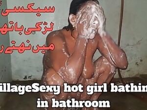 Pakistani Sexy Hot Girl Bathing In Bathroom Sexy Video