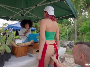 Outdoors Video Of Amazing Sex During Camping With Hot Roxie Sinner
