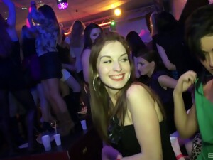 Reality Porn Video With A Good Looking Babe Being Fucked In The Club