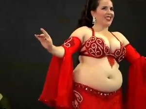 Wanita gemuk cantik, Berdansa