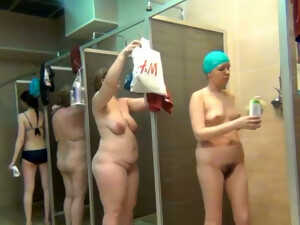 This Is What An Exciting Shower Spy Video Looks Like